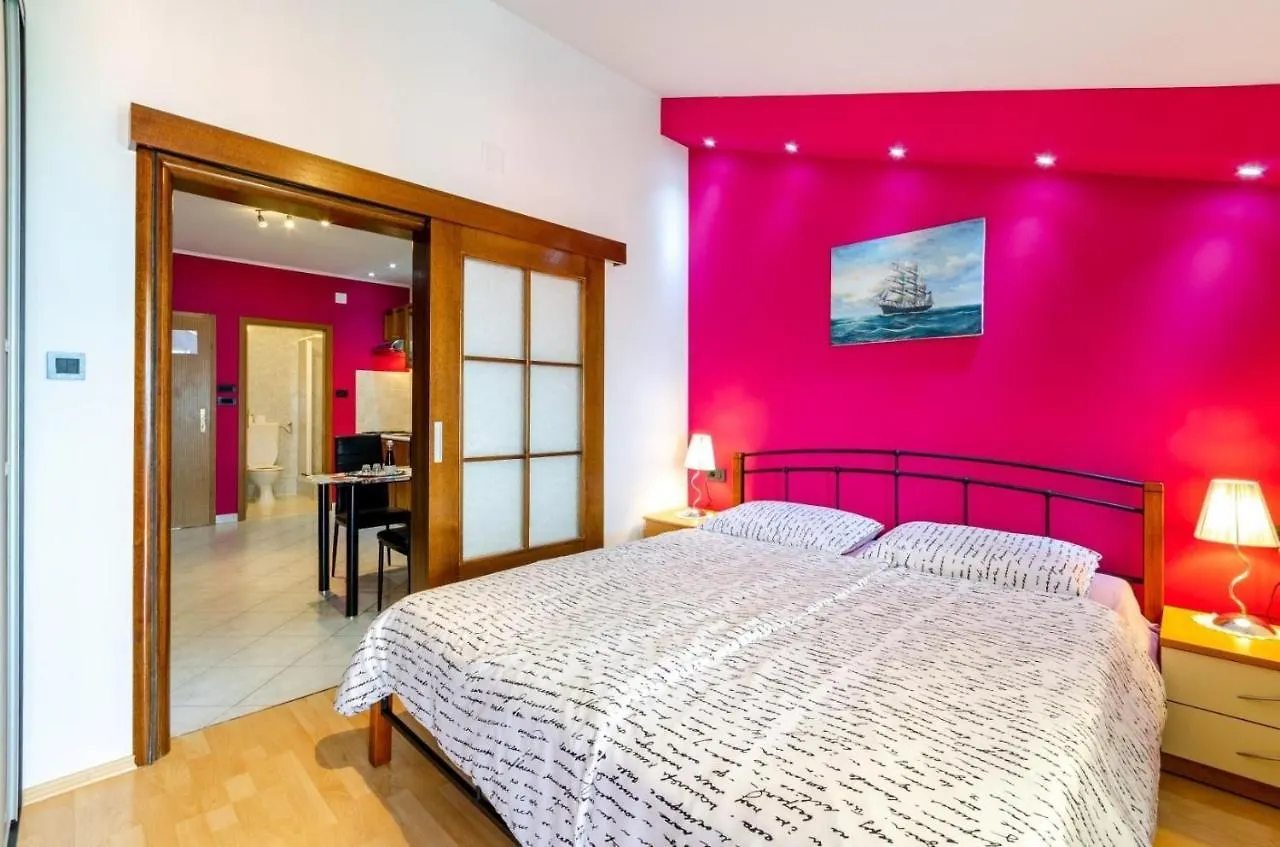 Apartment In Crikvenica 27606