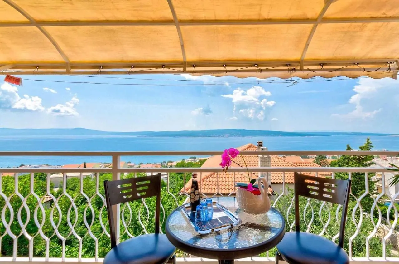 Apartment In Crikvenica 27606