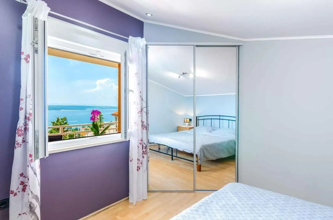 Apartment In Crikvenica 27606