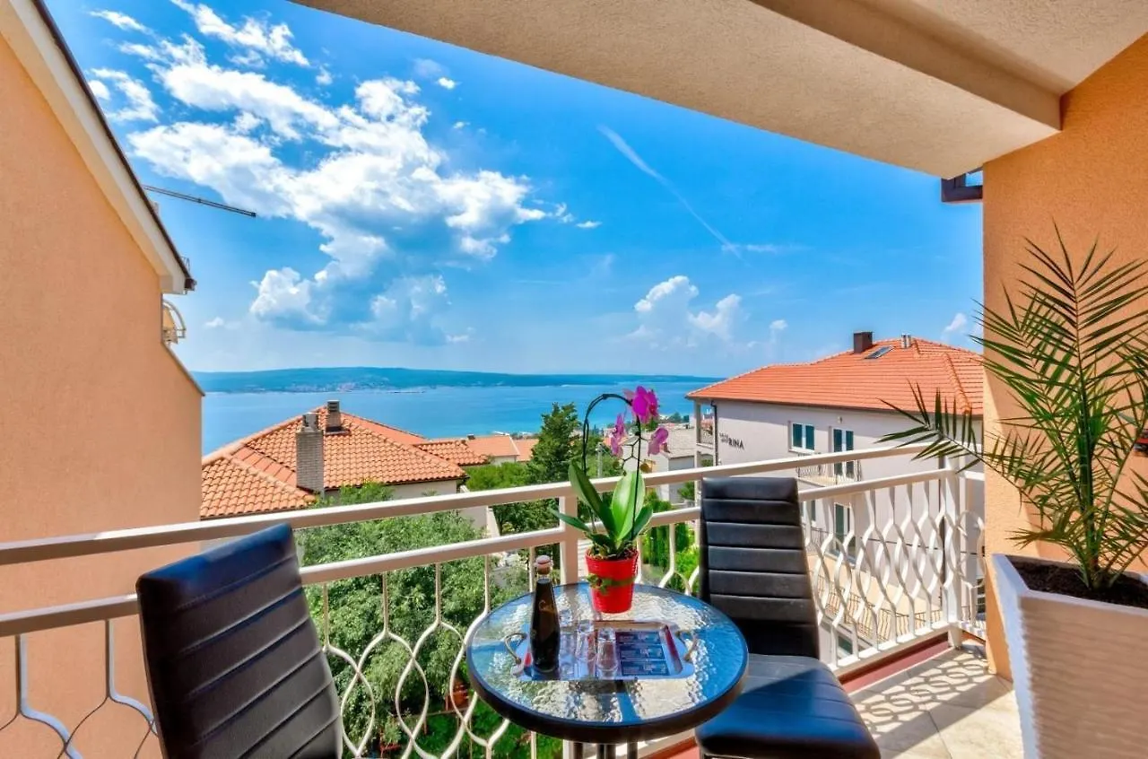 Apartment In Crikvenica 27606